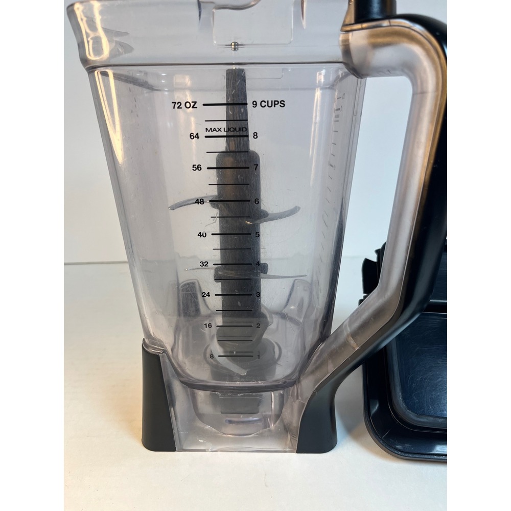 Ninja Professional 1000W Blender BL660WM 30 Base 72oz Pitcher & Blades Silver